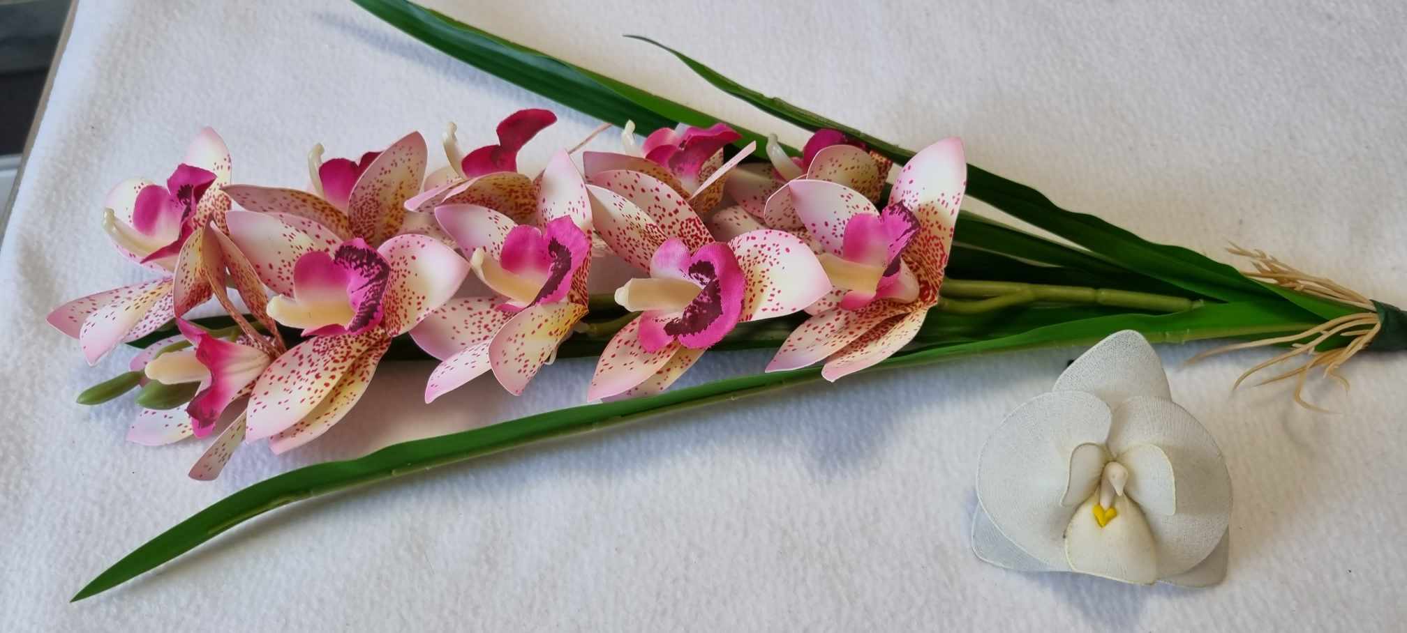Orchidea szálas levéllel gumi M:54cm